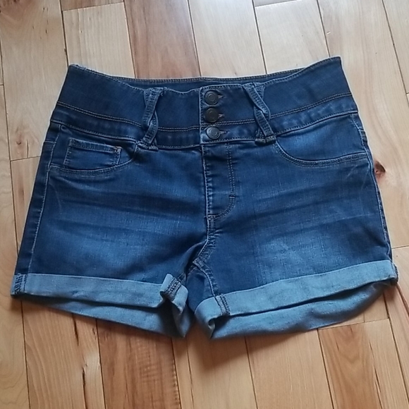 SO Denim jean shorts lot, sz 16 & L, EUC - Picture 4 of 11